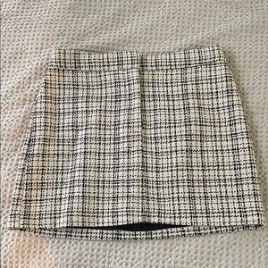 Classic Black and White Plaid Skirt
